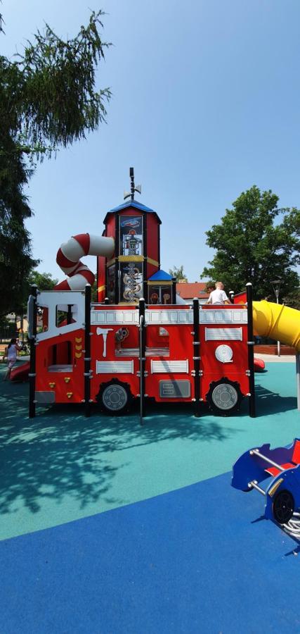 Juna2 - Nowoczesny Apartament W Centrum Z Widokiem Na Park Pruszków Exteriér fotografie