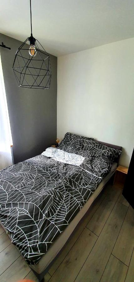 Juna2 - Nowoczesny Apartament W Centrum Z Widokiem Na Park Pruszków Exteriér fotografie